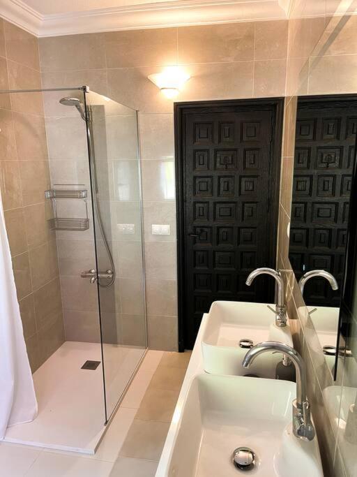 Villa Santa Cristina Cerca Del Mar Marbella Eksteriør bilde